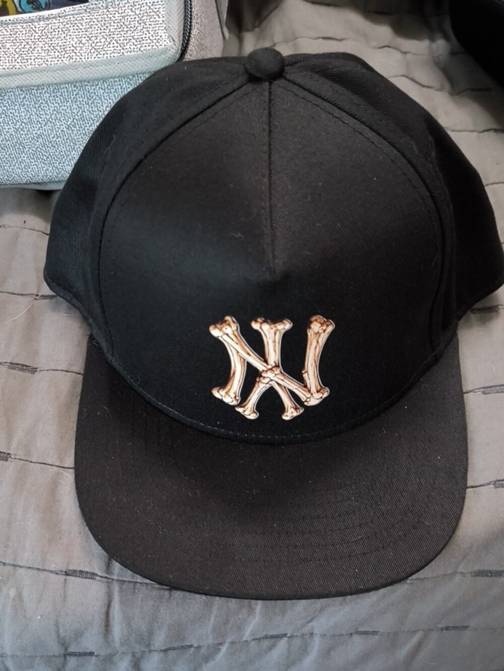 Men's Black Baseball Cap with Bone 'NY' Logo - Picture 4 of 5